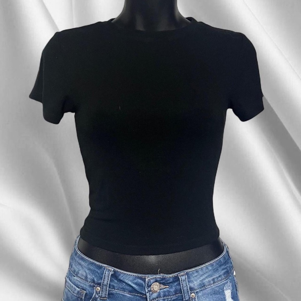 Streetwear Society Black Crop Top